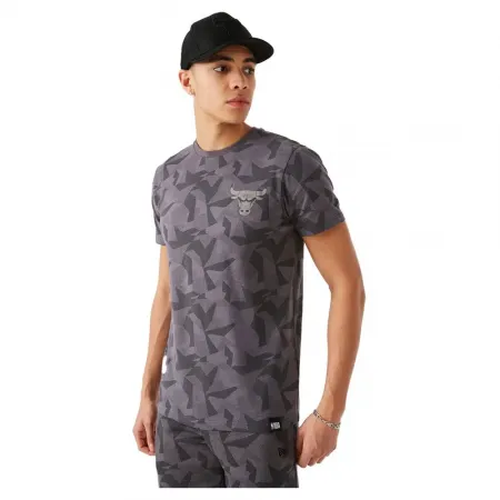 뉴에라 Geometric Camo 시카고 불스 반팔 티셔츠 138207435