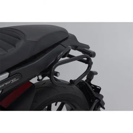 SW모텍 SLC Left Benelli Leoncino 500 17/500 Trail 18 사이드 케이스 장착 4141133815
