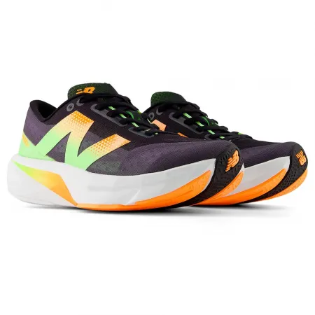 뉴발란스 Fuelcell Rebel V4 운동화 6141152039