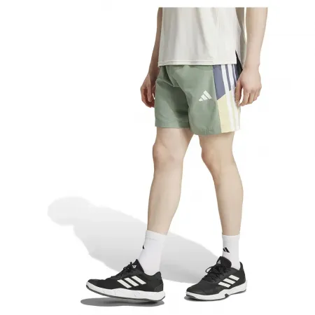 아디다스 Train Essentials Seasonal Colorblock 7´´ 반바지 6141567849